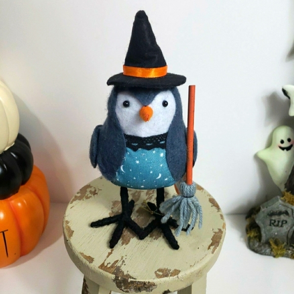 Target Holiday 222 Target Halloween Bird Hyde And Eek Featherly